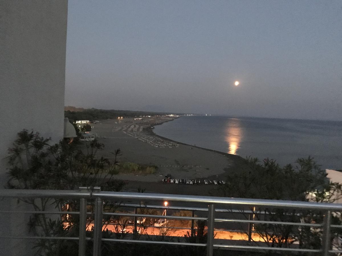 Hotel La Rosa Negra Ulcinj Eksteriør billede